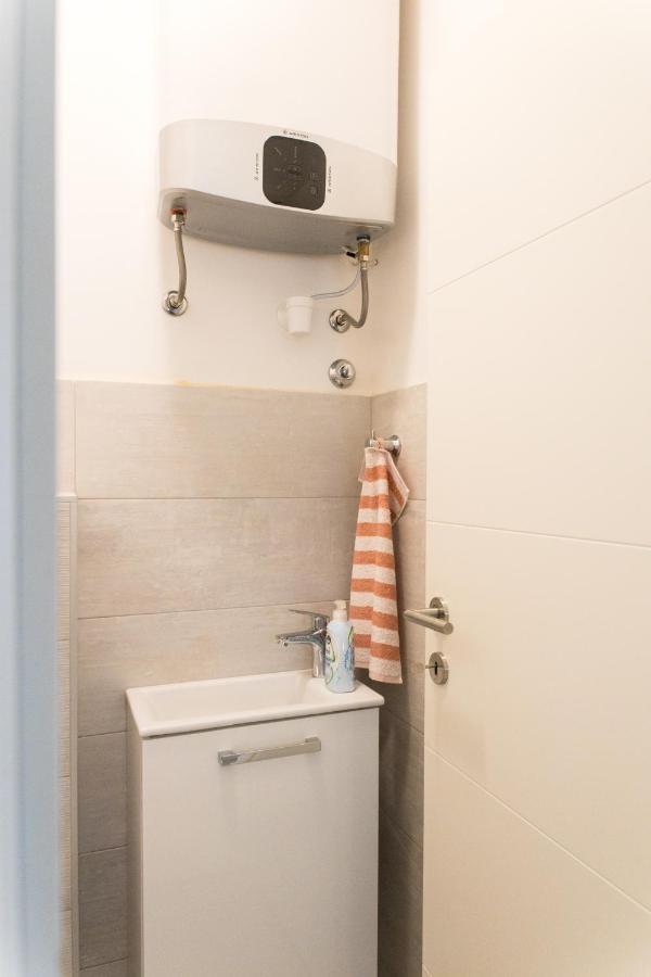 Apartment Zara - Luxury Apartment With Private Pool מראה חיצוני תמונה