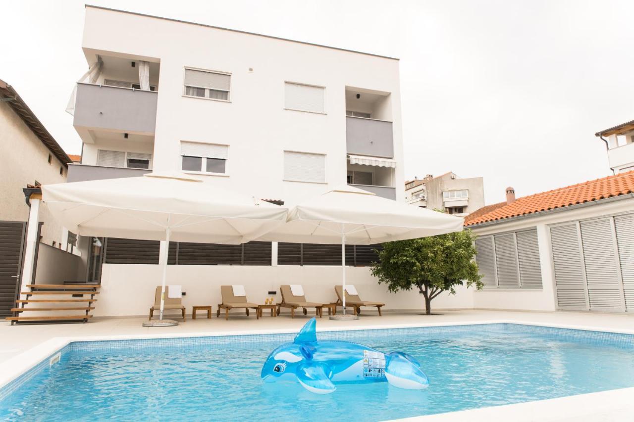 Apartment Zara - Luxury Apartment With Private Pool מראה חיצוני תמונה